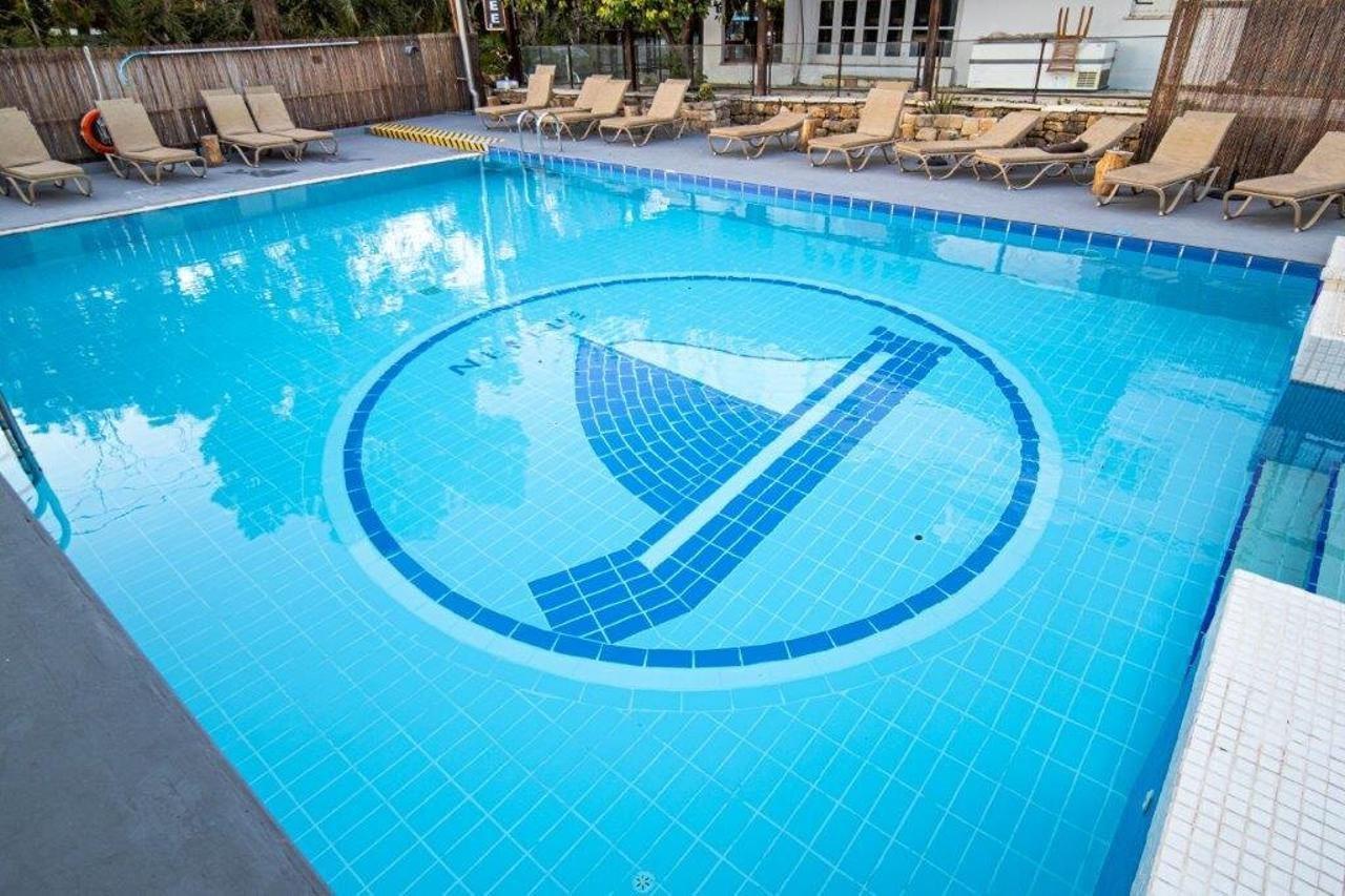Nereus Hotel Paphos Luaran gambar