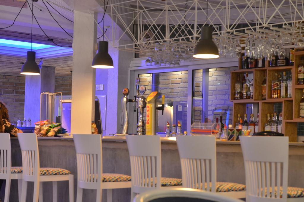 Nereus Hotel Paphos Luaran gambar