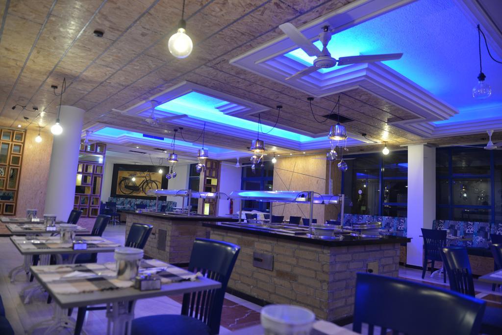 Nereus Hotel Paphos Luaran gambar