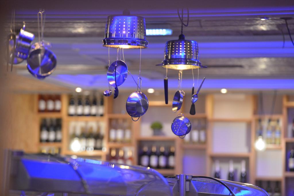 Nereus Hotel Paphos Luaran gambar