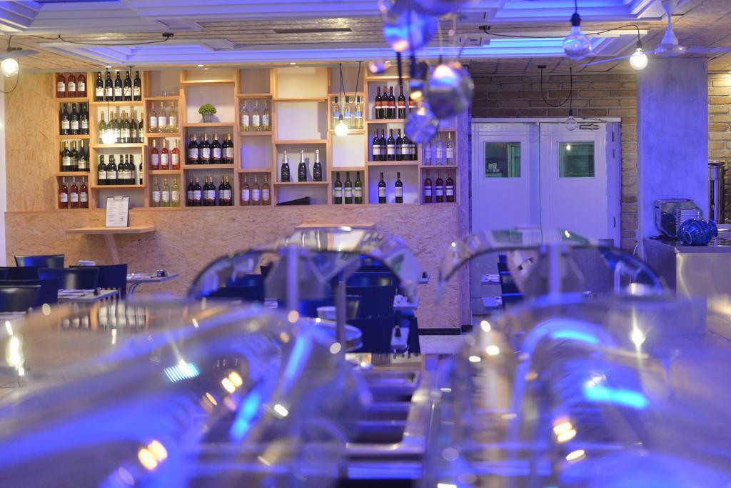 Nereus Hotel Paphos Luaran gambar